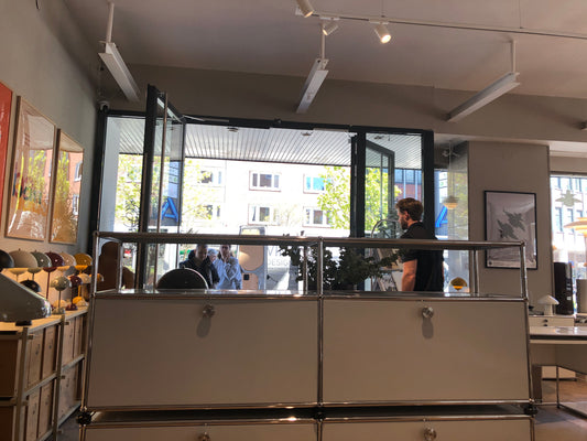 USM HALLER - Sideboard  - TV Bank - Lichtgrau