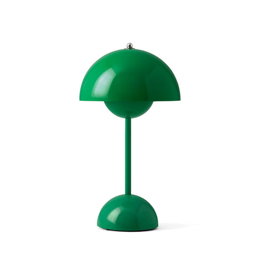 VP9 Signal Green  - &Tradition - Flowerpot Akku Tischleuchte