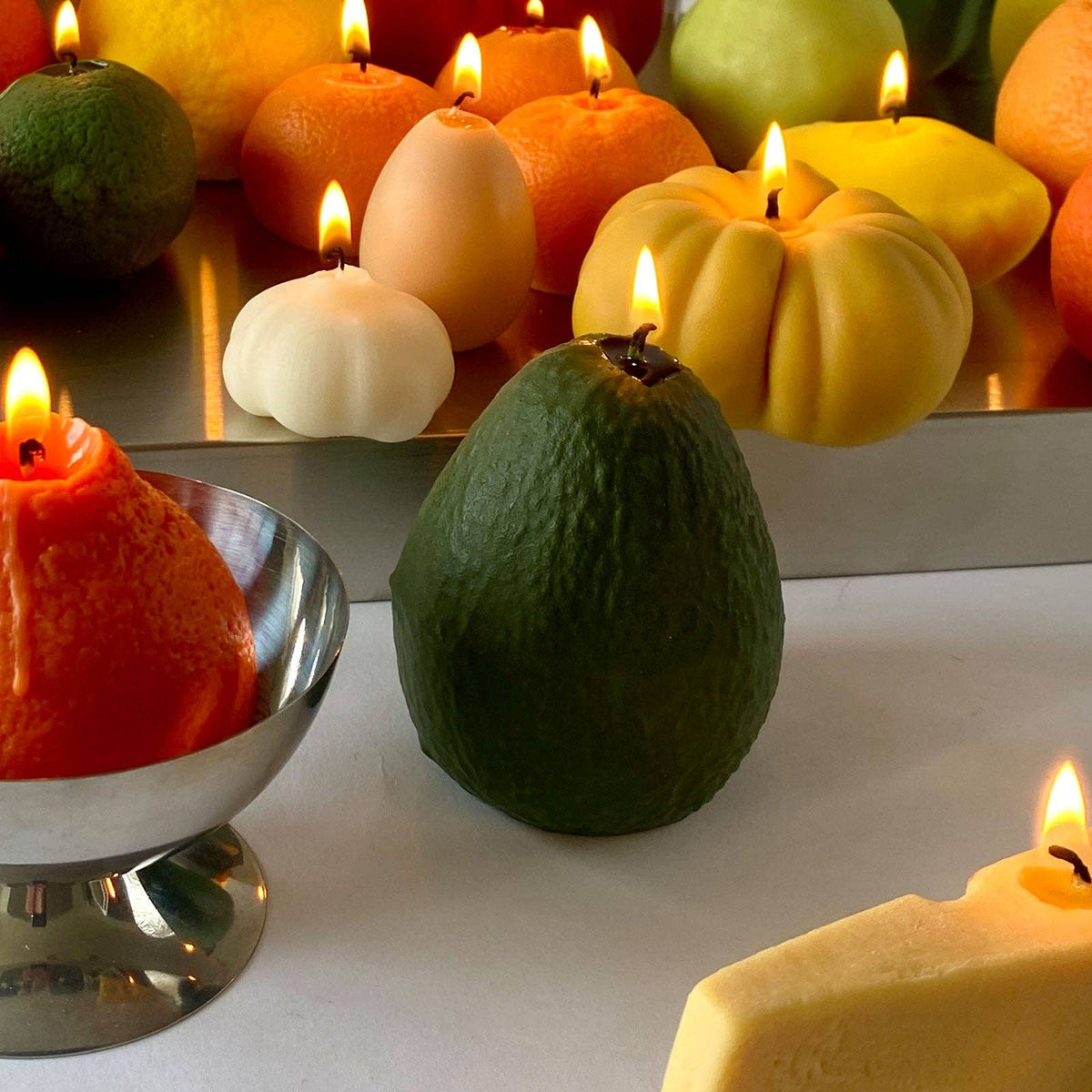 Große Avocadokerze: Grün / Meersalz und Orchidee / Einzelne Avocado